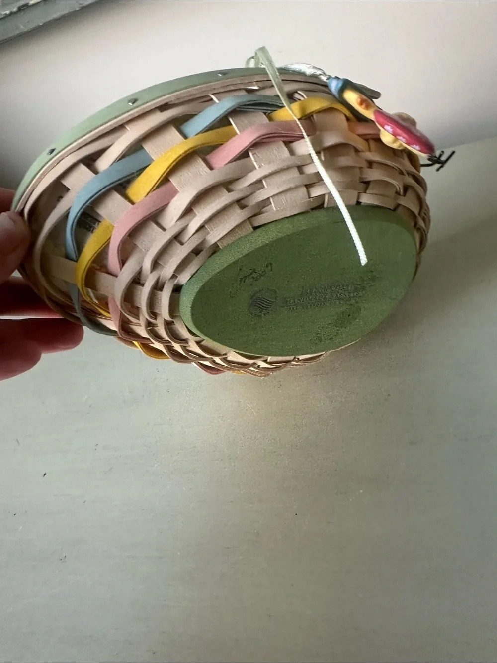 Longaberger small egg shaped  Easter basket rare 2009 liner protector tie on